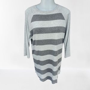 NWT LuLaRoe Randy - Baseball T- Shirt